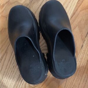 Zara Black Slip-On Shoes - size 8